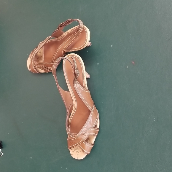 Predictions Shoes - Predictions High Heels - Slingbacks